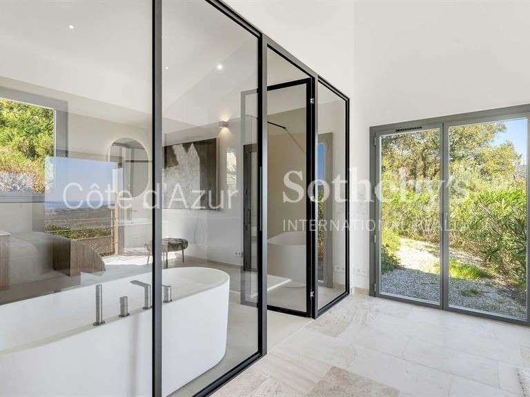 Maison Grimaud - 6 chambres - 360m²