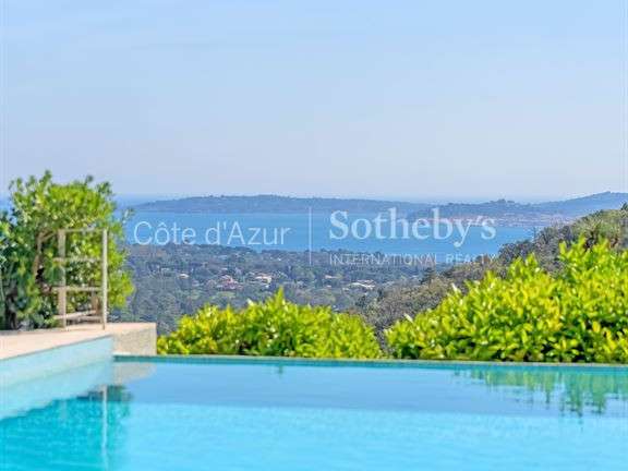 Maison Grimaud - 6 chambres - 360m²