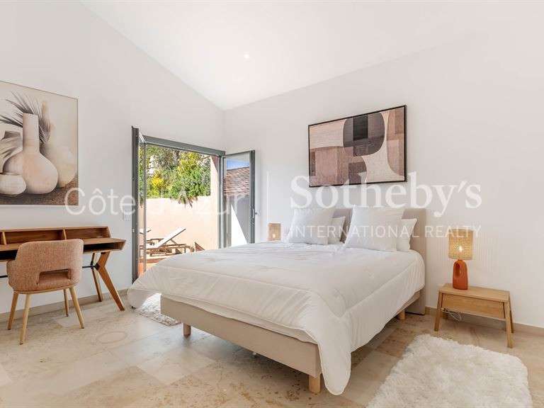 Maison Grimaud - 6 chambres - 360m²