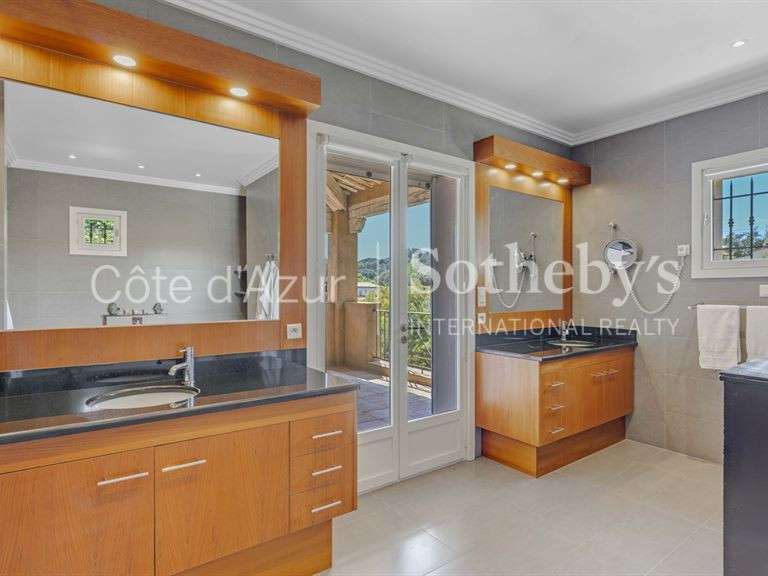 Maison Grimaud - 5 chambres - 350m²