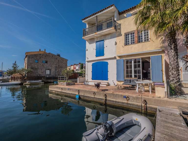 Maison Grimaud - 4 chambres - 90m²