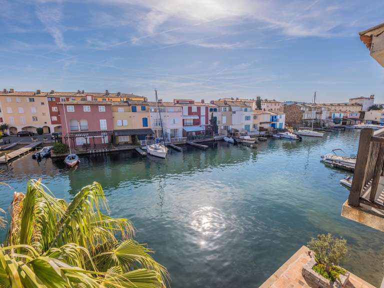 Maison Grimaud - 4 chambres - 90m²