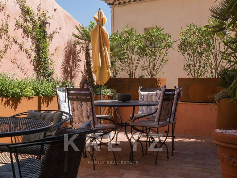 Maison Grimaud - 5 chambres - 250m²