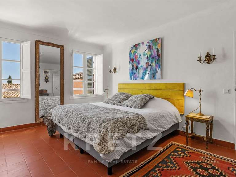 Maison Grimaud - 5 chambres - 250m²