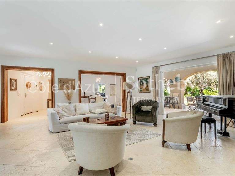 Maison Grimaud - 5 chambres - 251m²