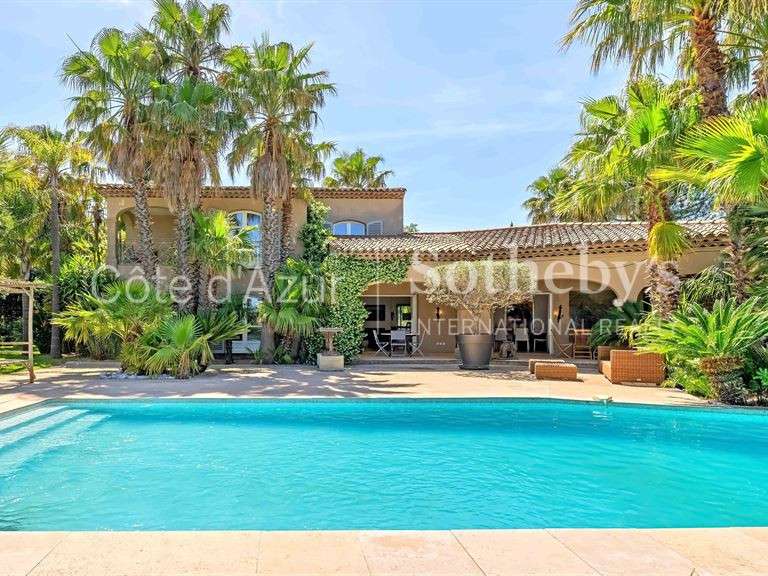 Maison Grimaud - 5 chambres - 251m²