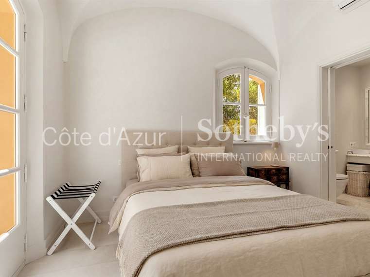 House Grimaud - 6 bedrooms - 260m²