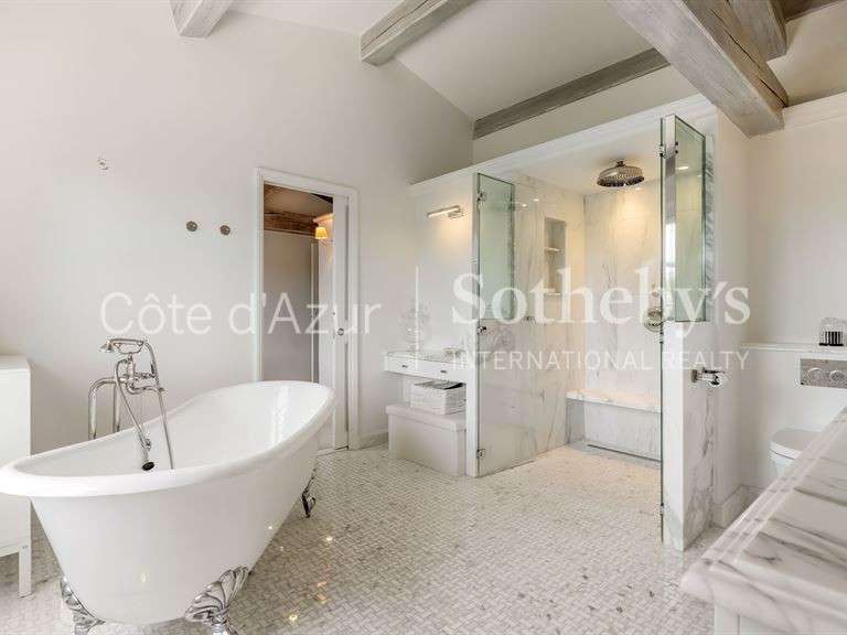 Maison Grimaud - 6 chambres - 260m²
