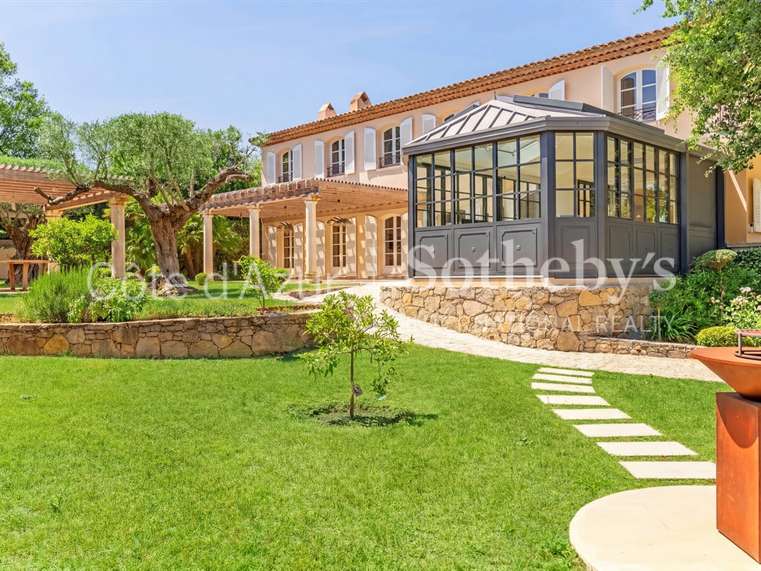 Maison Grimaud - 6 chambres - 260m²