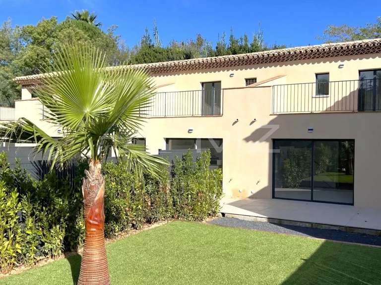 House Grimaud - 2 bedrooms - 70m²