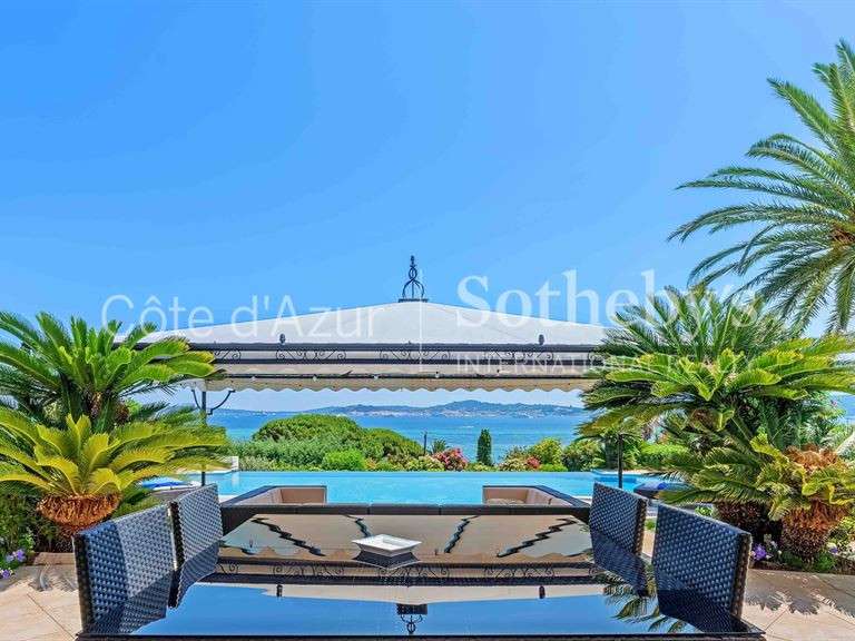 Maison Grimaud - 5 chambres - 306m²