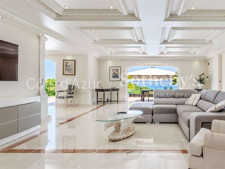 Maison Grimaud - 5 chambres - 306m²
