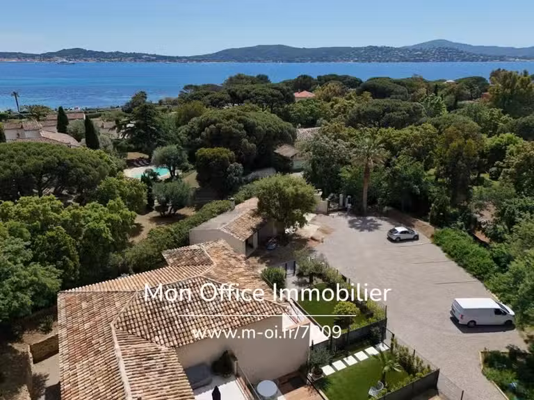 House Grimaud - 2 bedrooms - 90m²