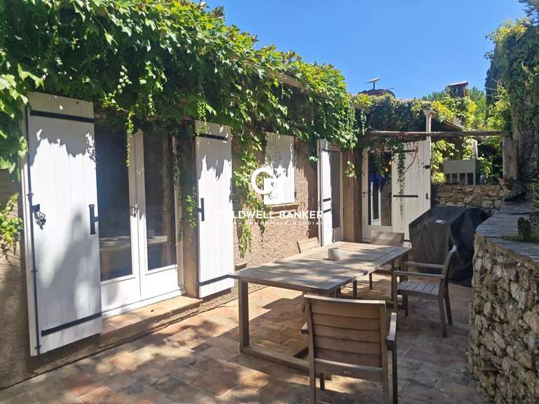 Maison Grimaud - 5 chambres - 220m²