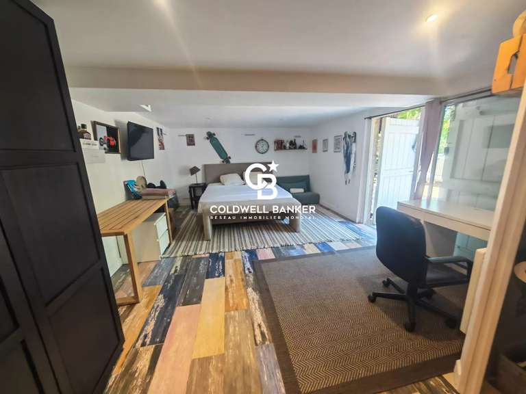 Maison Grimaud - 5 chambres - 220m²