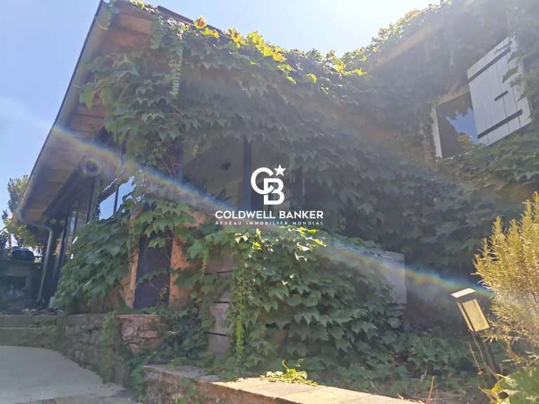 Maison Grimaud - 5 chambres - 220m²