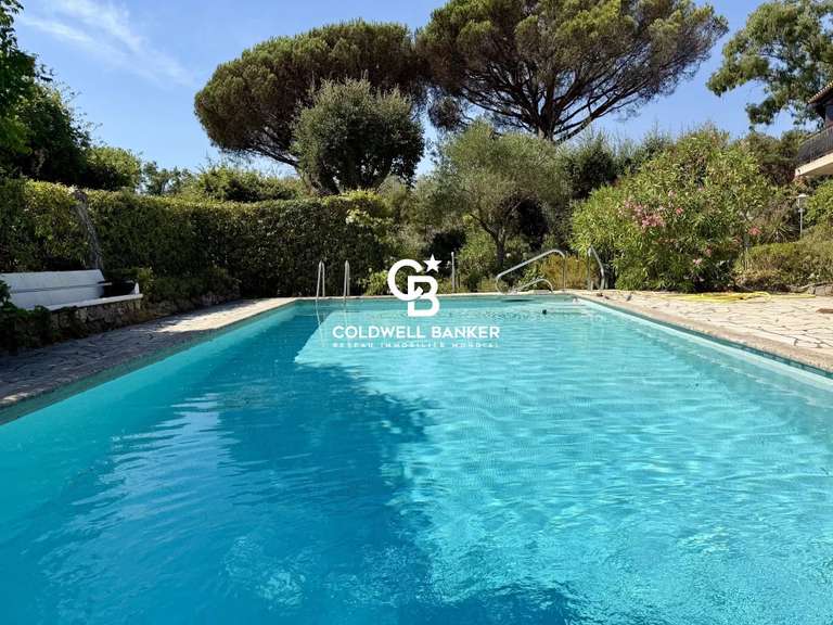 Maison Grimaud - 3 chambres - 209m²