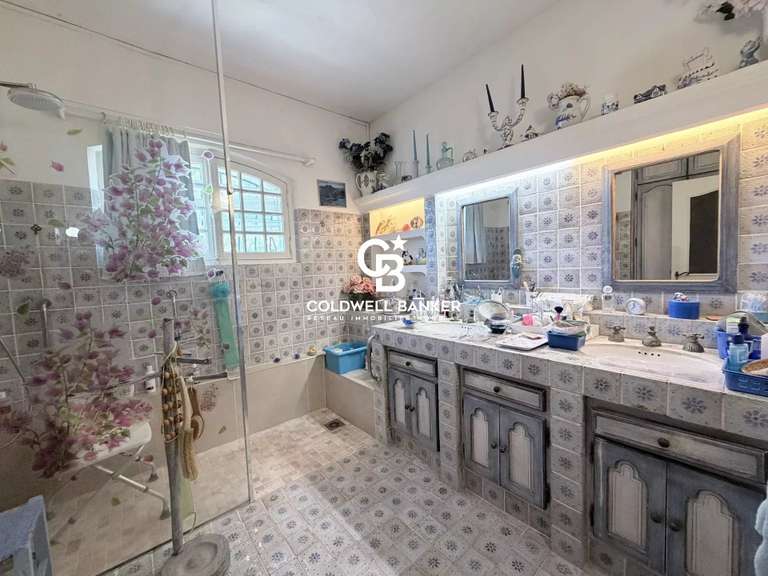 Maison Grimaud - 3 chambres - 209m²