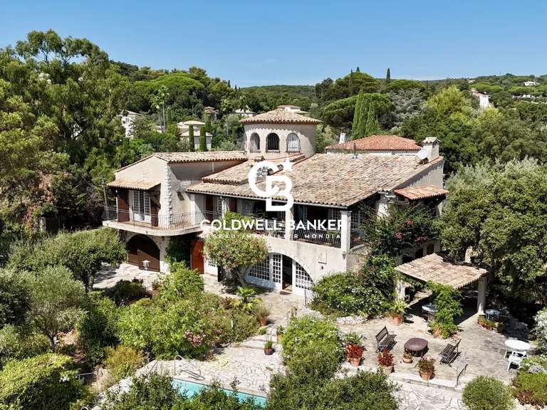 Maison Grimaud - 3 chambres - 209m²