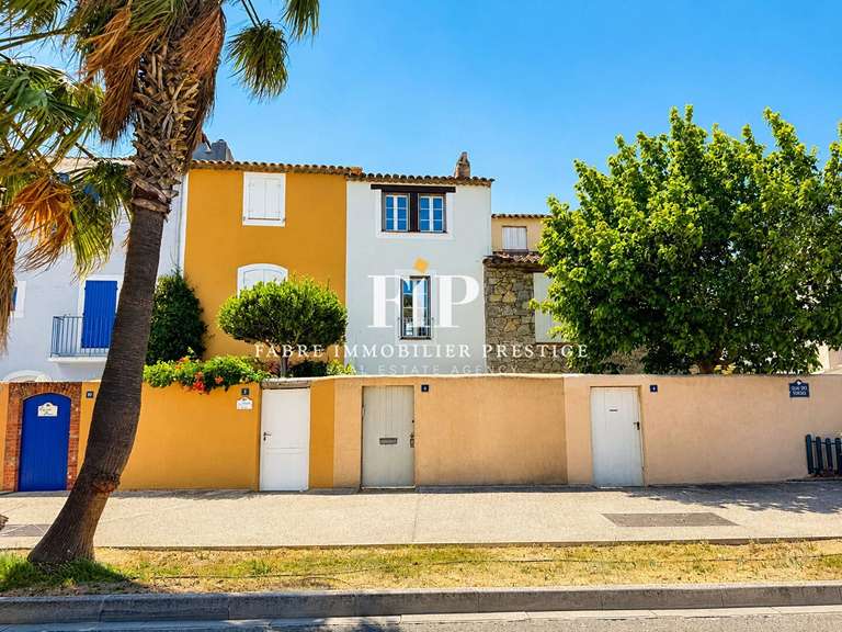 Maison Grimaud - 4 chambres - 81m²