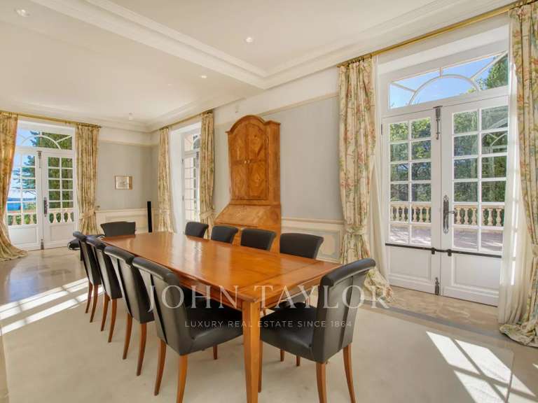 Propriété Grimaud - 6 chambres - 440m²