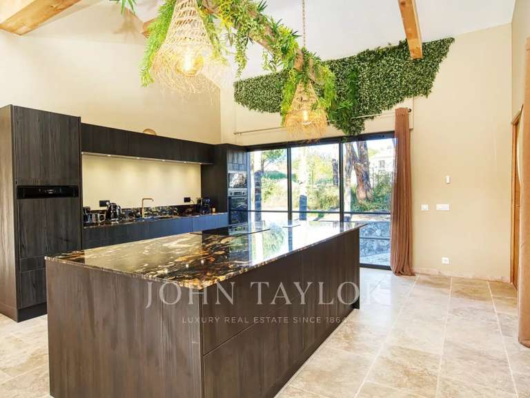 Propriété Grimaud - 6 chambres - 350m²