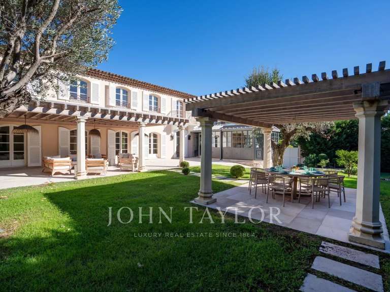 Propriété Grimaud - 5 chambres - 300m²