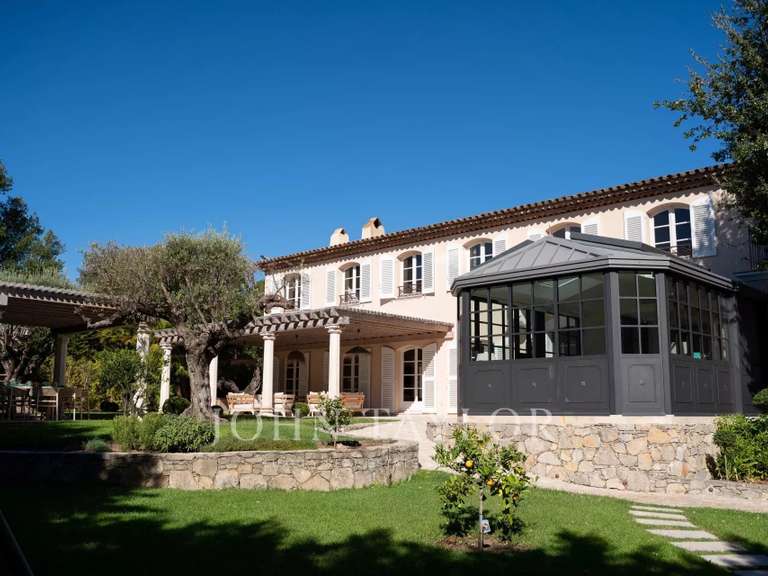 Propriété Grimaud - 5 chambres - 300m²