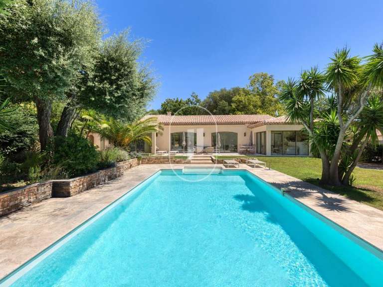 Propriété Grimaud - 5 chambres - 318m²