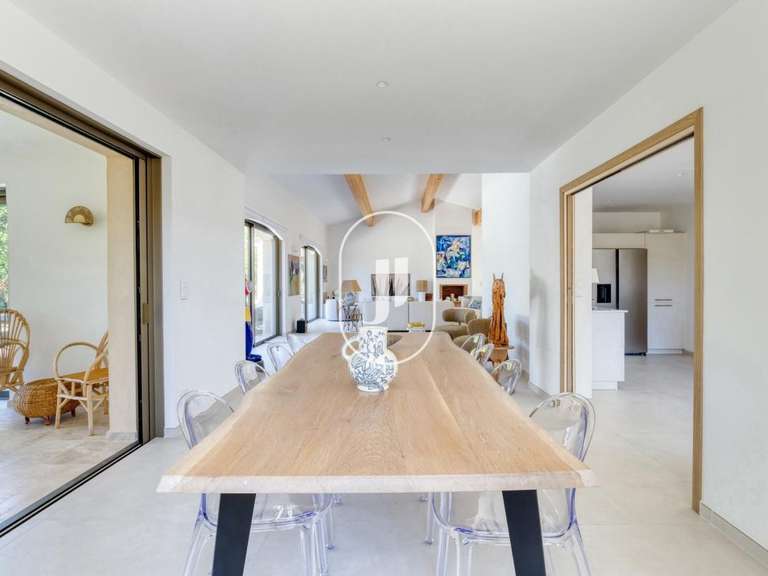 Propriété Grimaud - 5 chambres - 318m²