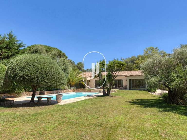 Propriété Grimaud - 5 chambres - 318m²