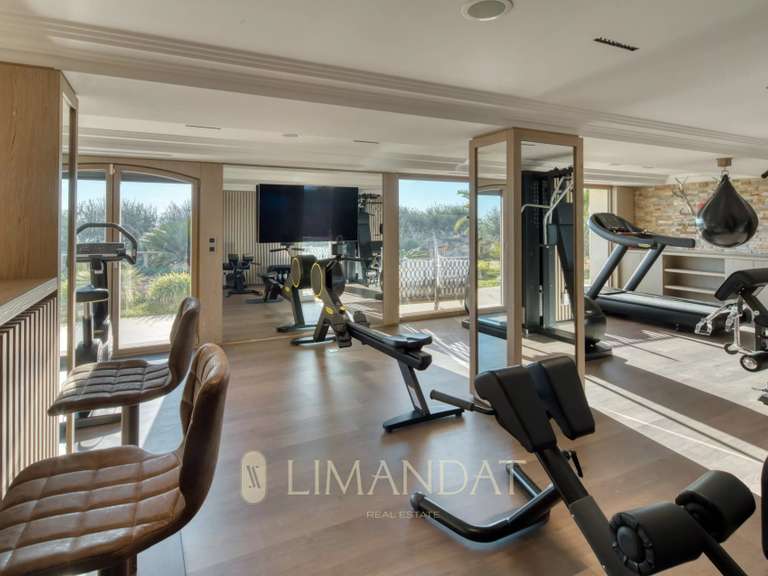 Propriété Grimaud - 6 chambres - 580m²