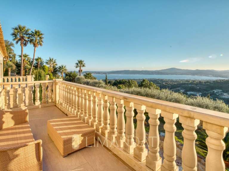 Propriété Grimaud - 6 chambres - 580m²