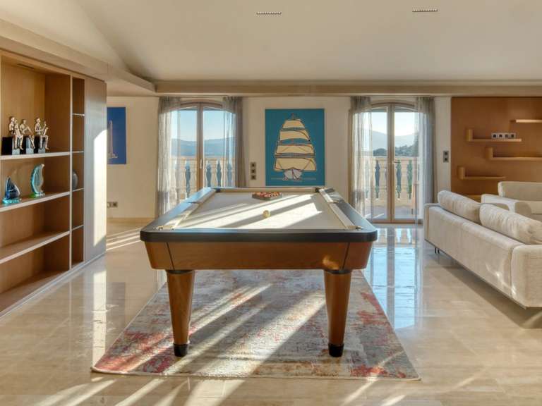 Propriété Grimaud - 6 chambres - 580m²