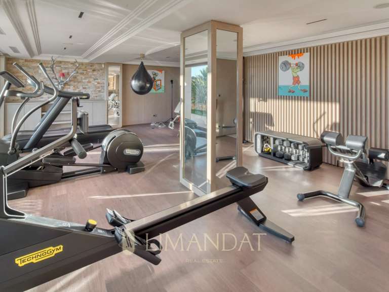 Propriété Grimaud - 6 chambres - 580m²