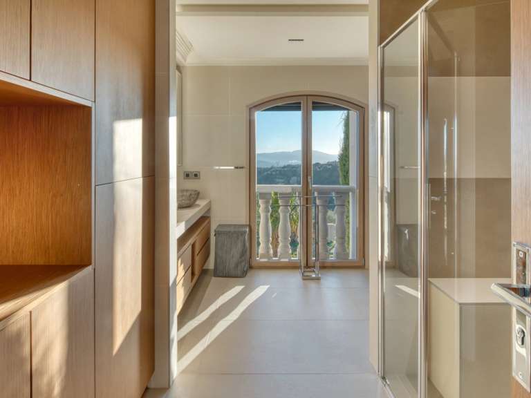 Propriété Grimaud - 6 chambres - 580m²