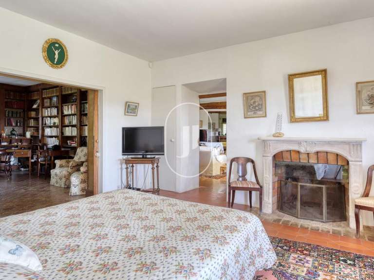 Propriété Grimaud - 9 chambres - 500m²