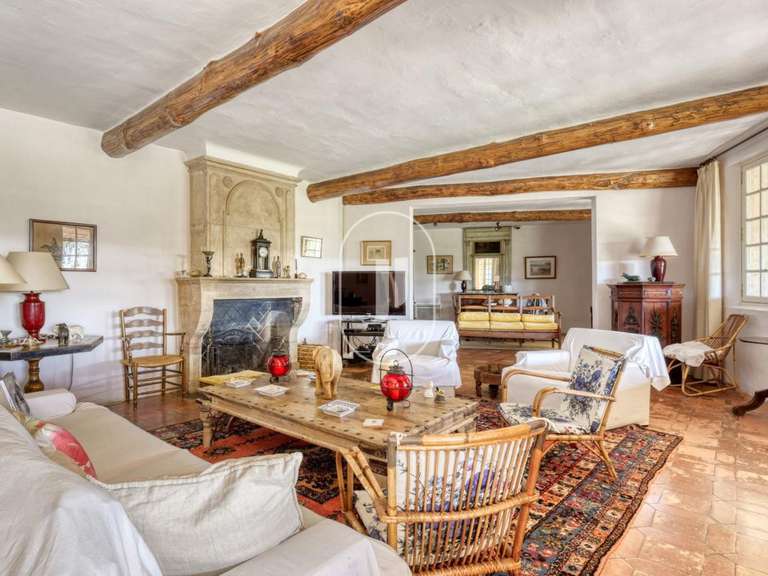 Propriété Grimaud - 9 chambres - 500m²