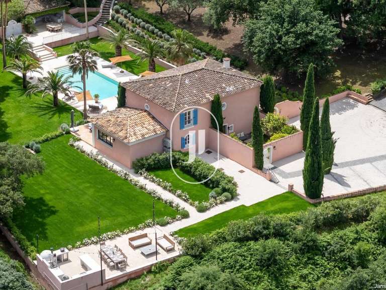 Propriété Grimaud - 5 chambres - 260m²