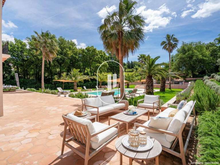 Propriété Grimaud - 5 chambres - 260m²