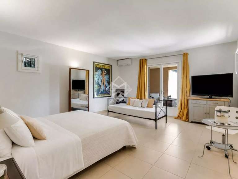 Propriété Grimaud - 3 chambres - 350m²