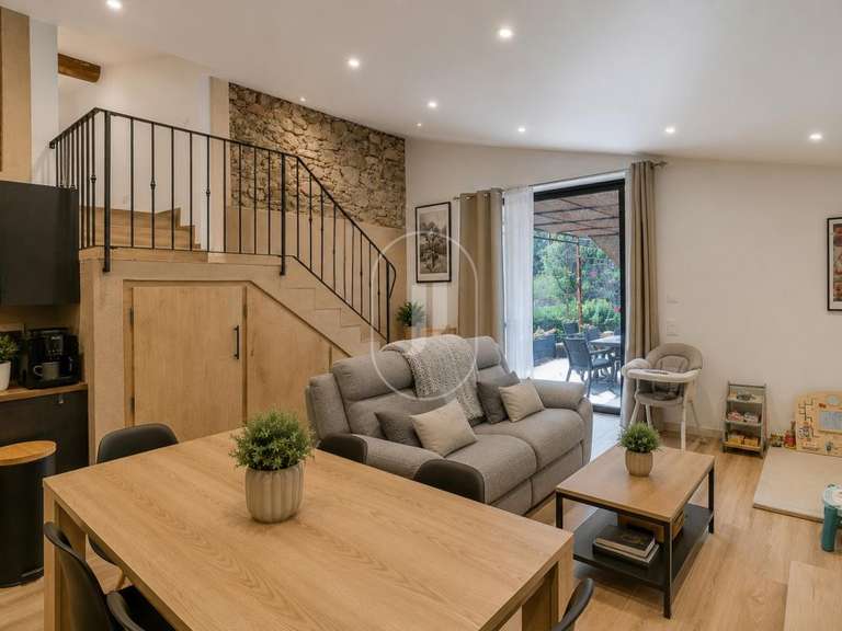 Propriété Grimaud - 8 chambres - 332m²