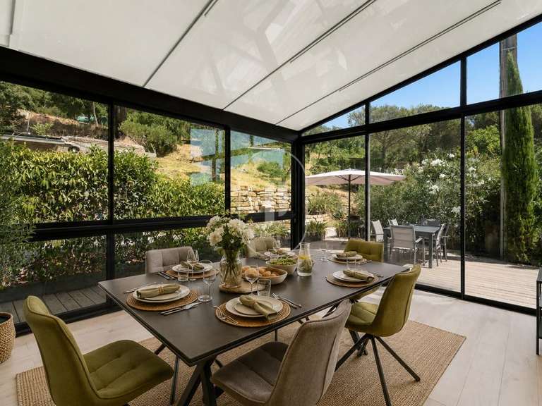 Propriété Grimaud - 8 chambres - 332m²