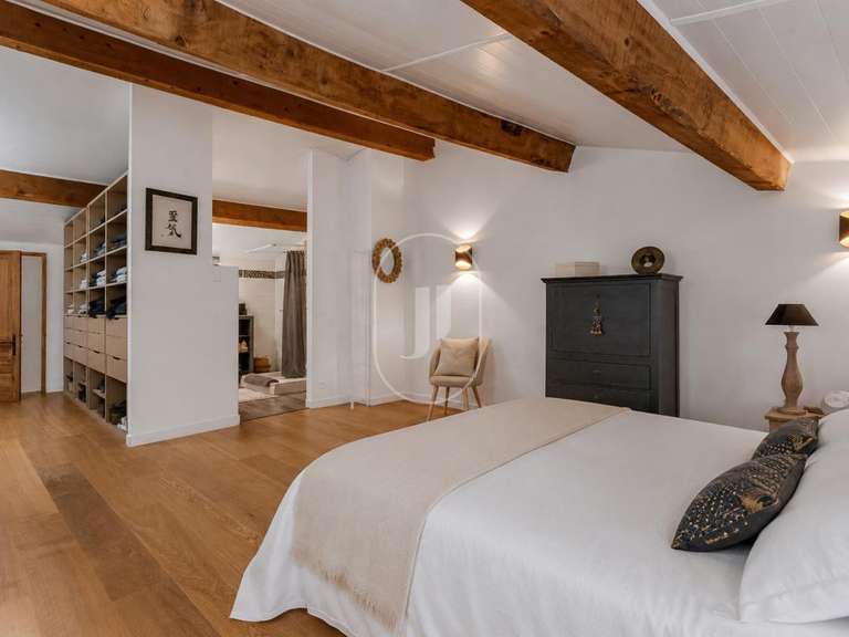 Propriété Grimaud - 8 chambres - 332m²