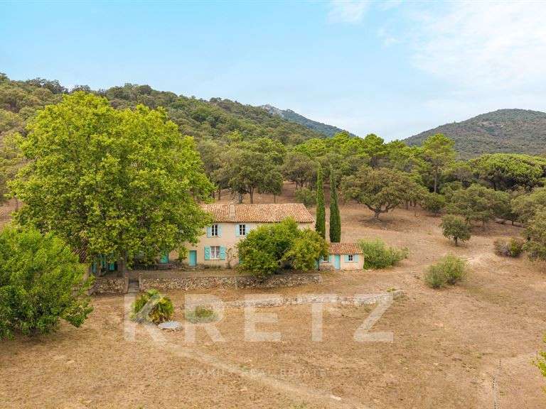 Propriété avec Vue sur mer Grimaud - 7 chambres - 350m²
