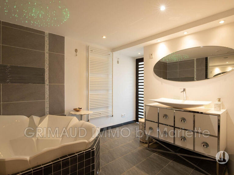 Villa Grimaud - 4 bedrooms - 280m²