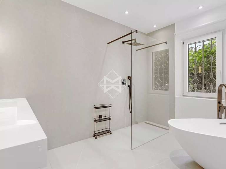Villa Grimaud - 5 chambres - 350m²
