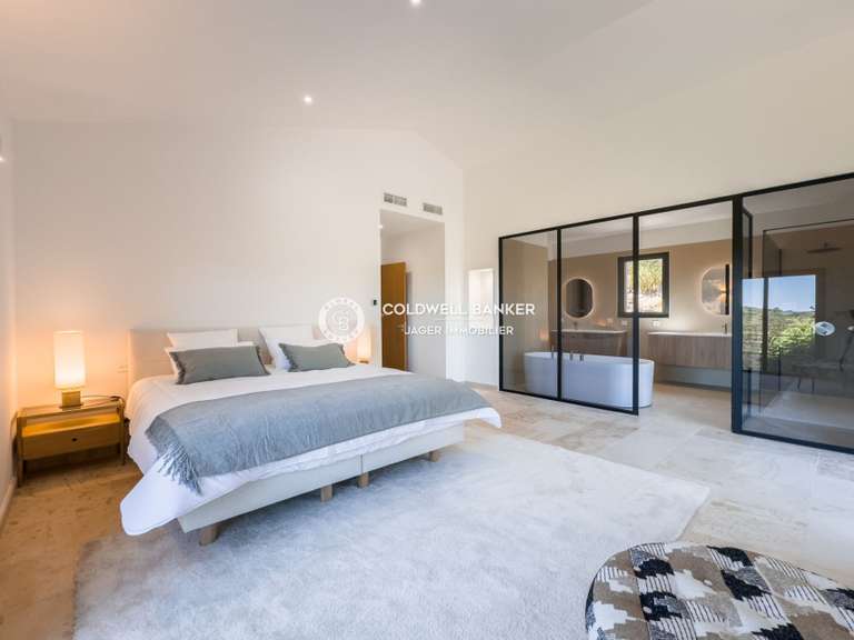 Villa Grimaud - 5 bedrooms - 330m²