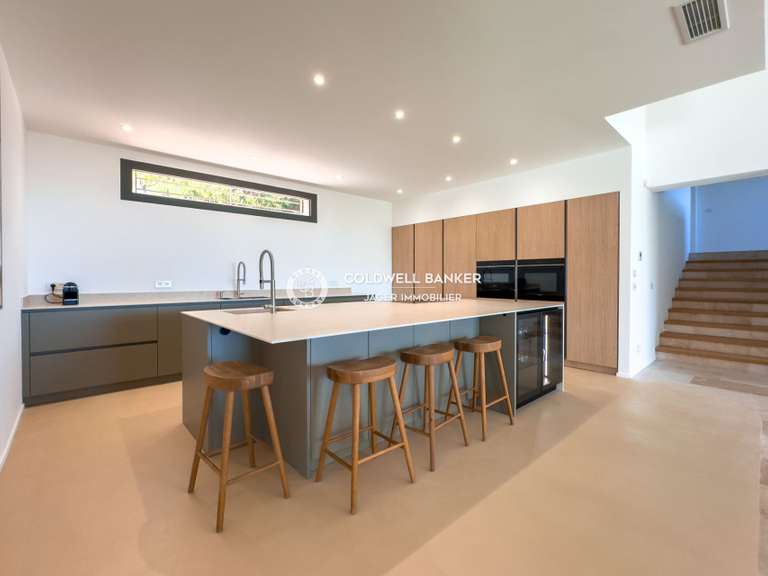 Villa Grimaud - 5 bedrooms - 330m²