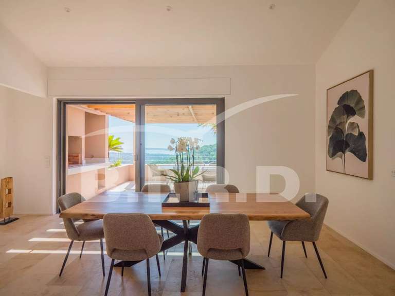 Villa Grimaud - 4 bedrooms - 340m²